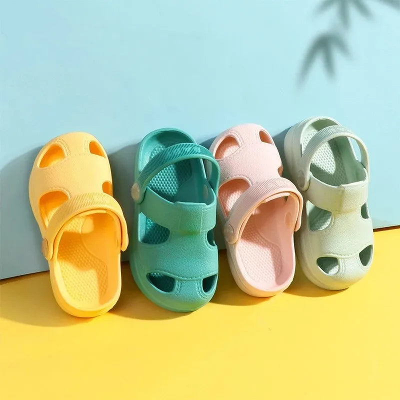 Summer New Baby Hole Shoes 2022 Children Nice Non -Slip Soft Floor Old Boys Girl Beach Sandals 1 -5 Years